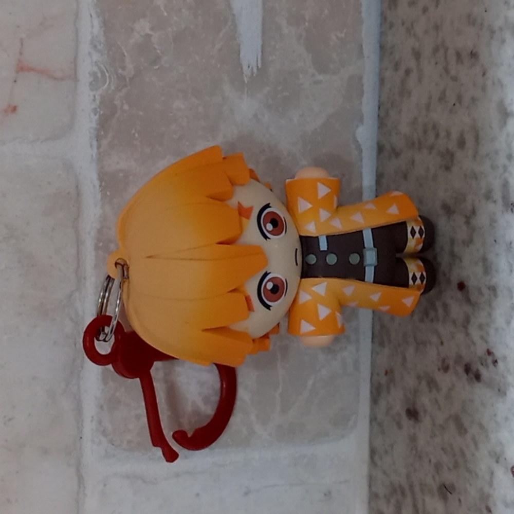 Zenitsu Keychain Figure Demon Slayer - Picture 2 of 3